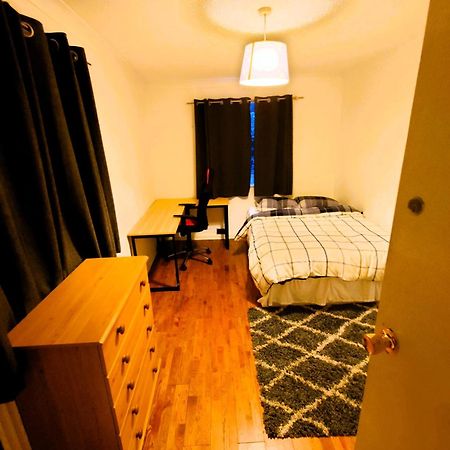 Edwardian 4 Bedrooms With 4 Bathrooms Townhouse, Next To Underground, Accommodates 10 People ลอนดอน ภายนอก รูปภาพ