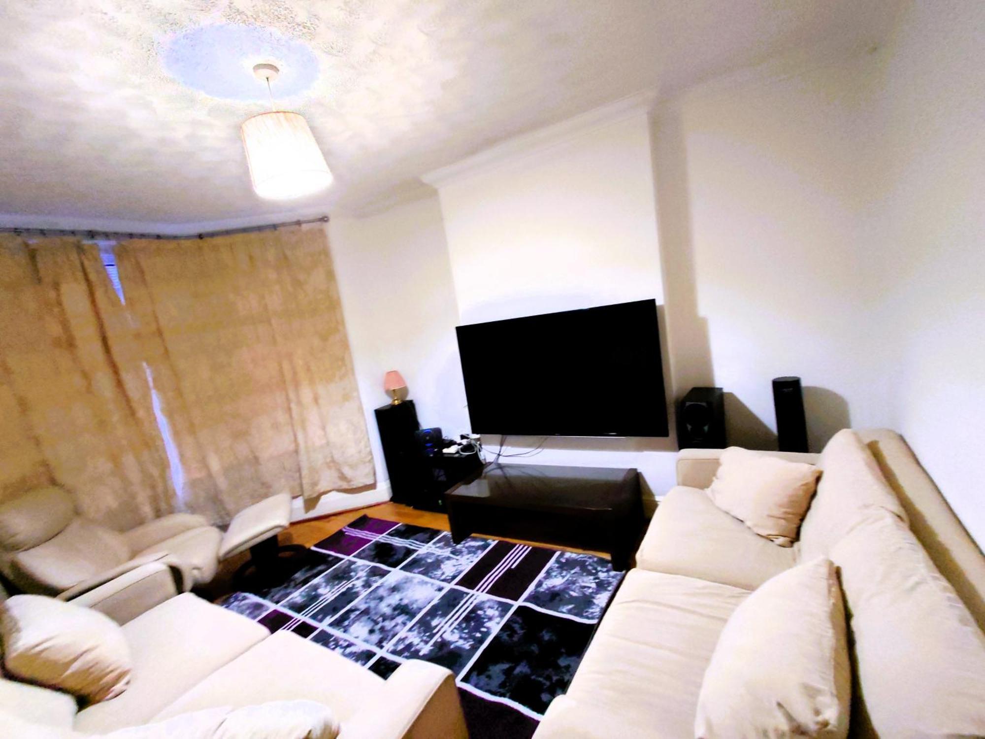 Edwardian 4 Bedrooms With 4 Bathrooms Townhouse, Next To Underground, Accommodates 10 People ลอนดอน ภายนอก รูปภาพ